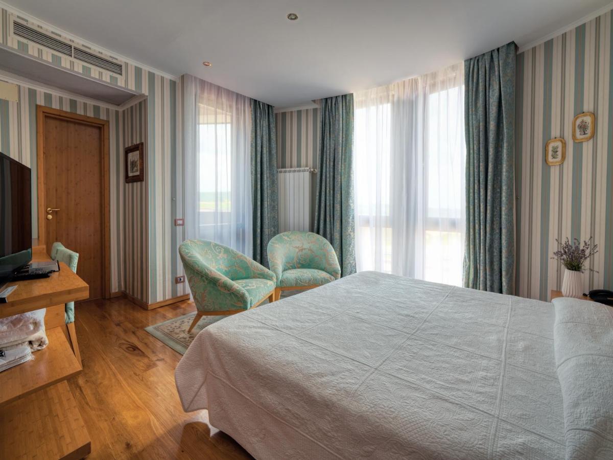 Hotel Soli Invicto Elenovo  Exteriér fotografie